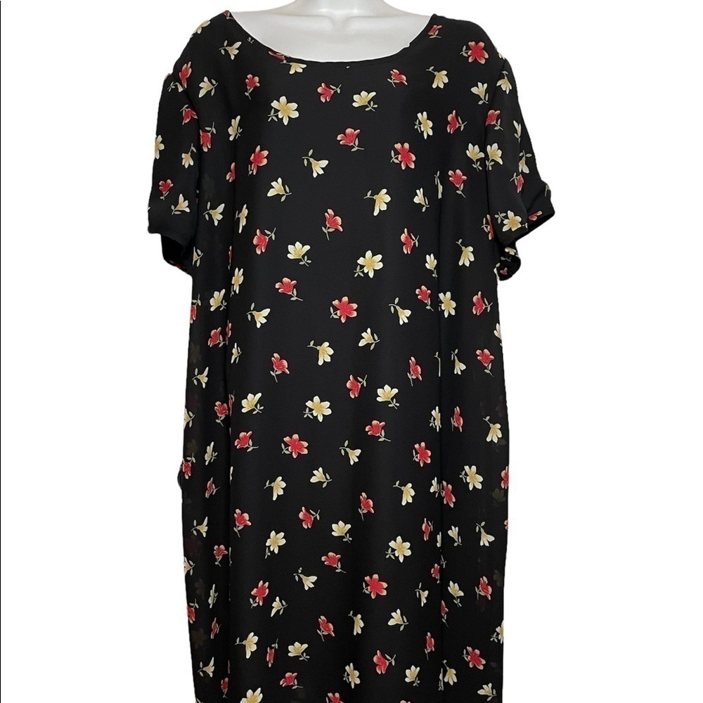 Jeffery & Dara plus size short sleeve floral dress